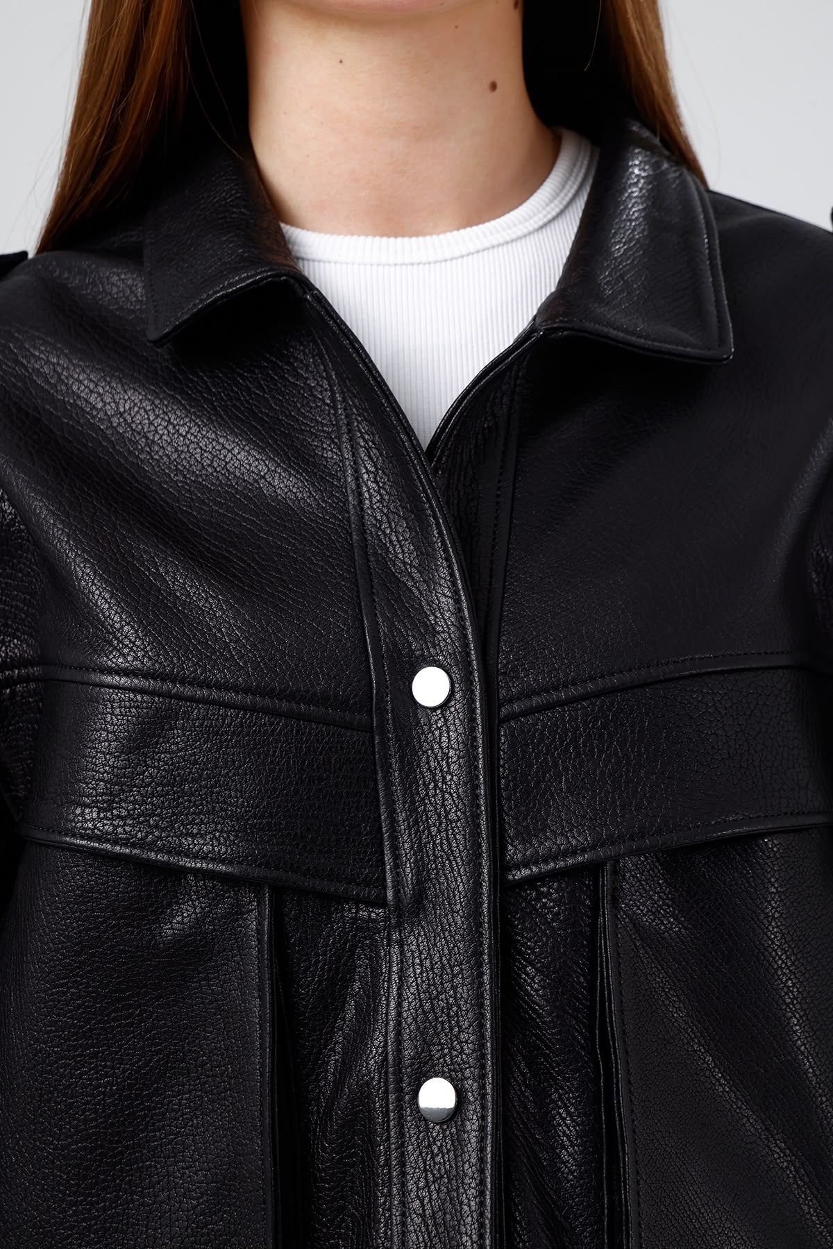 Kadın Oversize Cepli Siyah Deri Gömlek Ceket